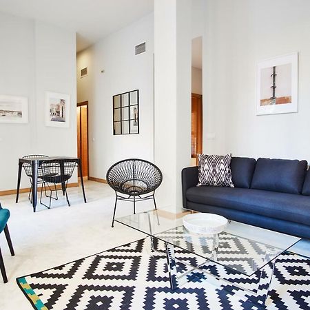 Arenal Carreteria Deluxe Suites By Valcambre Sevilla Exteriér fotografie