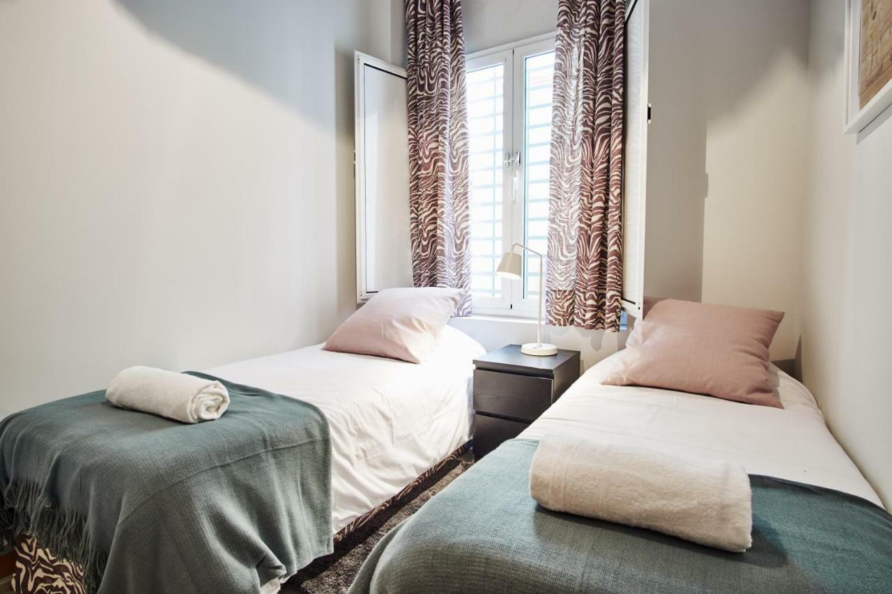 Arenal Carreteria Deluxe Suites By Valcambre Sevilla Exteriér fotografie